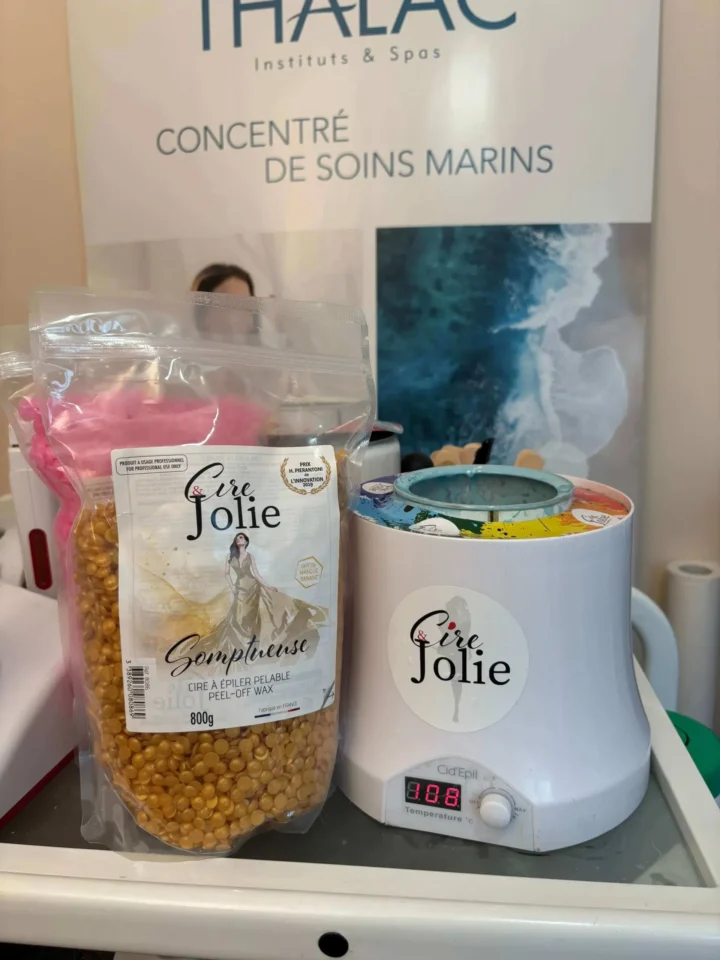 Cire chaude pour épilation en institut - Cire et Jolie